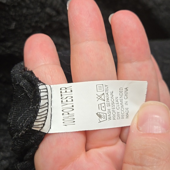 NWT Bloomchic spaghetti strap black dress with embossed flowers. Women's US 20 - Picture 6 of 6